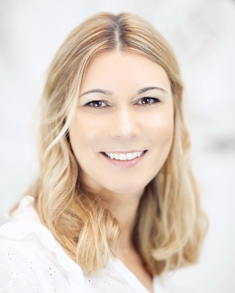 Nadja, Patientenannahme und -Betreuung in der Zahnzeit Hallstadt